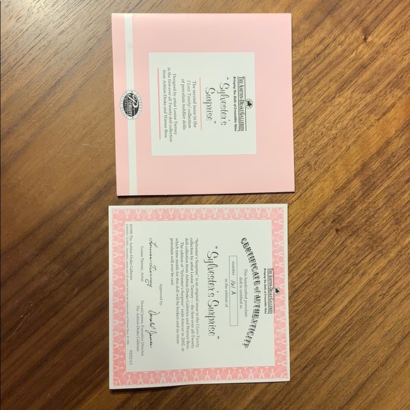 Sylvester’s Surprise porcelain doll - Picture 6 of 6